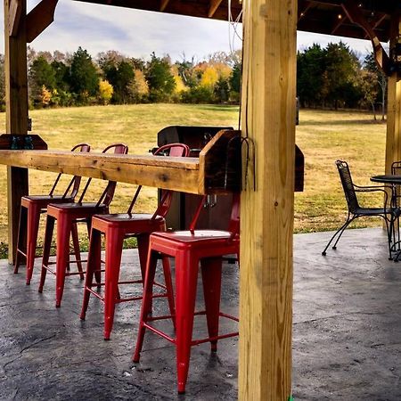 Bourbon Trail: Caboose On The Farm Villa Lawrenceburg Exterior foto
