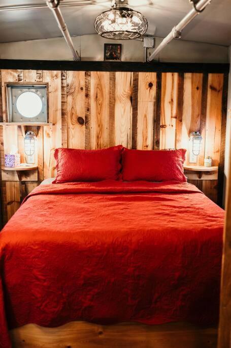 Bourbon Trail: Caboose On The Farm Villa Lawrenceburg Exterior foto